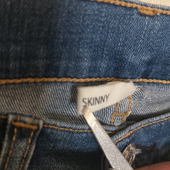 Rag & Bone Skinny Distressed Jeans • SZ 25 - Picture 3 of 7